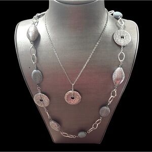 Silver Tone Necklace with Circular and Acrylic